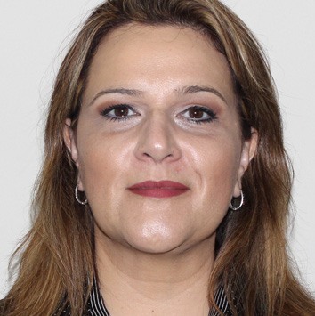 Profª. Mª. Patrícia Maria Villa Lhacer